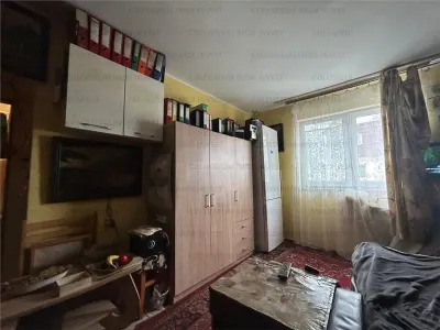 Apartament 2 camere, semidecomandat - zona Florilor - Brasov