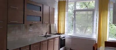 Camera de camin, cu baie si bucatarie - zona Tractorul - foto 2