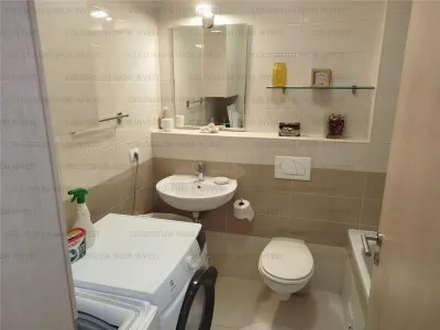 Apartament 3 camere, 2 bai - zona Tractorul - foto 12
