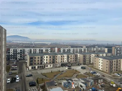 Apartament 3 camere, decomandat - zona Tractorul - Brasov
