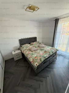 Casa cu 4 camere, decomandat - zona Sanpetru - foto 5