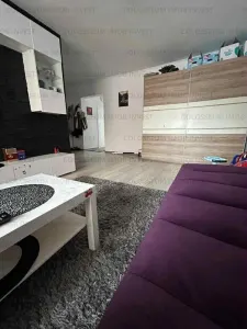 Apartament 3 camere, decomandat - zona Bartolomeu - foto 3