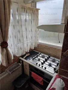Apartament cu 2 camere, decomandat - zona Craiter - foto 4