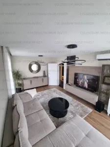Apartament cu 3 camere, decomandat - zona Astra - Brasov