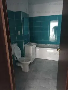 Apartament cu 2 camere, decomandat - zona Sanpetru - foto 5