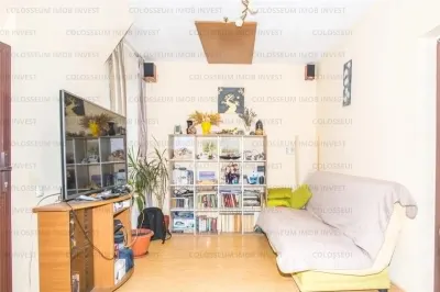Apartament cu 4 camere, decomandat - zona Centru Civic - Brasov