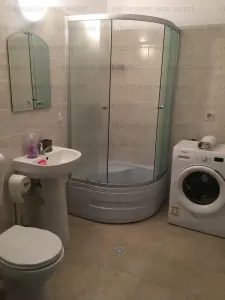 Garsoniera decomandata - zona Sanpetru - foto 4
