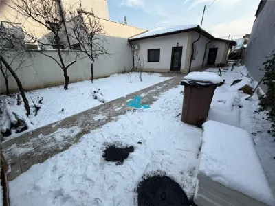 Vanzare casa 3 camere, 2 bai, curte 300 mp, Parc Bazilescu, renovata integral - Bucuresti