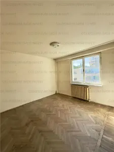Apartament cu 3 camere - zona Grivitei - foto 2