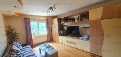 Apartament 4 camere, 2 bai - zona Tractorul - Brasov