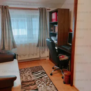 Apartament 3 camere decomandat - zona Sanpetru - foto 4