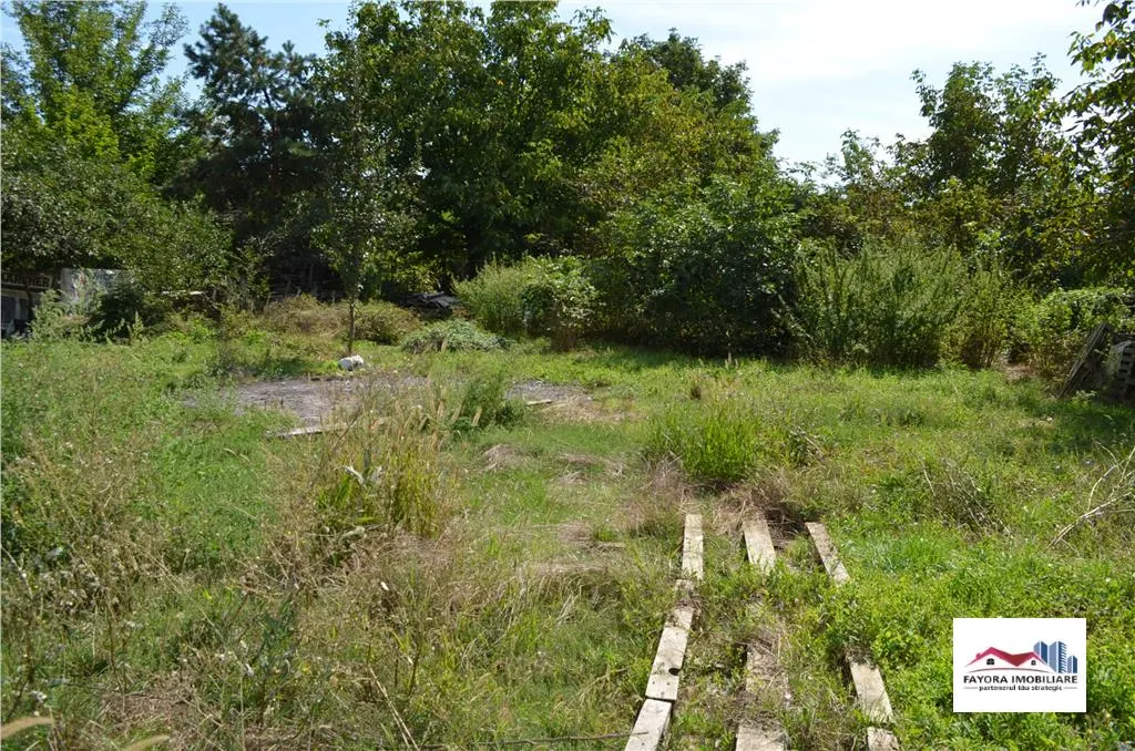 Teren de Vanzare cu Spatiu Comercial in Zona Mureseni - foto 1