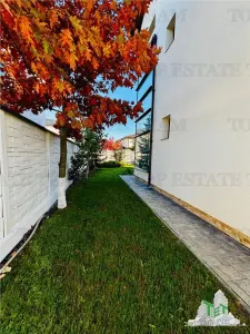 Vanzare Casa P+1+M/Curte 823 MP/Construtie impecabila/compartimentare deosebita - foto 8