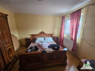 Casa la curte cu garaj dublu langa Padurea Rosu - foto 12