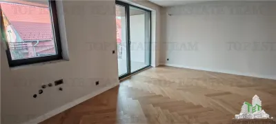 Apartament de 4 camere, cu finisaje premium, 160mp, 2bai, 2 bucatarii, toate utilitatile, piscina, complex rezidential securizat, zona Padurea Baneasa - foto 12