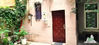 Garsoniera cocheta de inchiriat Universitate , intrare separata  din curte - Bucuresti