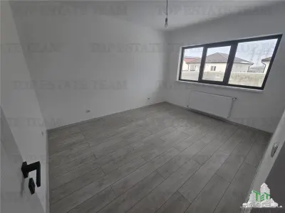 Casa parter 2 placi teren 450mp la 15 minute de Bucuresti - foto 6