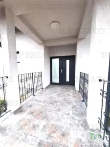 For Sale Casa Vlasiei/Livada si curte generoasa - foto 4