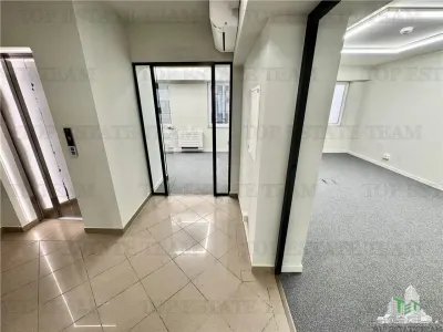 Oferta speciala  / Spatiu comercial de inchiriat langa metrou in Piata Victoriei - foto 13