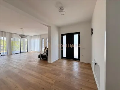 Casa individuala pe un nivel -Grosi - foto 12