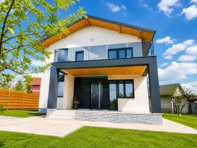 Casa Miroslava Uricani + 600 mp teren CANALIZARE ! - Miroslava