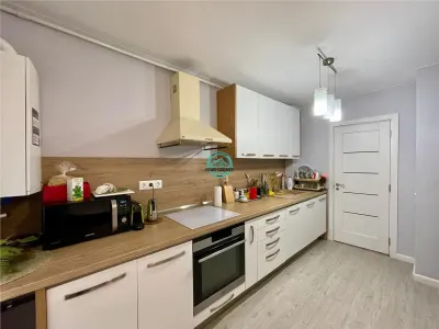 Inchiriez apartament cu 4 camere modern mobilat in 7 Noiembrie ! - Targu Mures