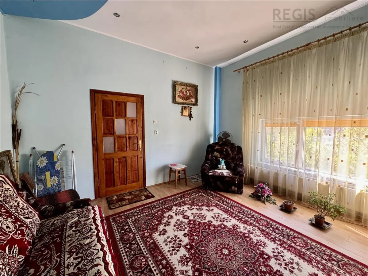 Apartament 2 camere | strada Lunga | Curte - foto 3