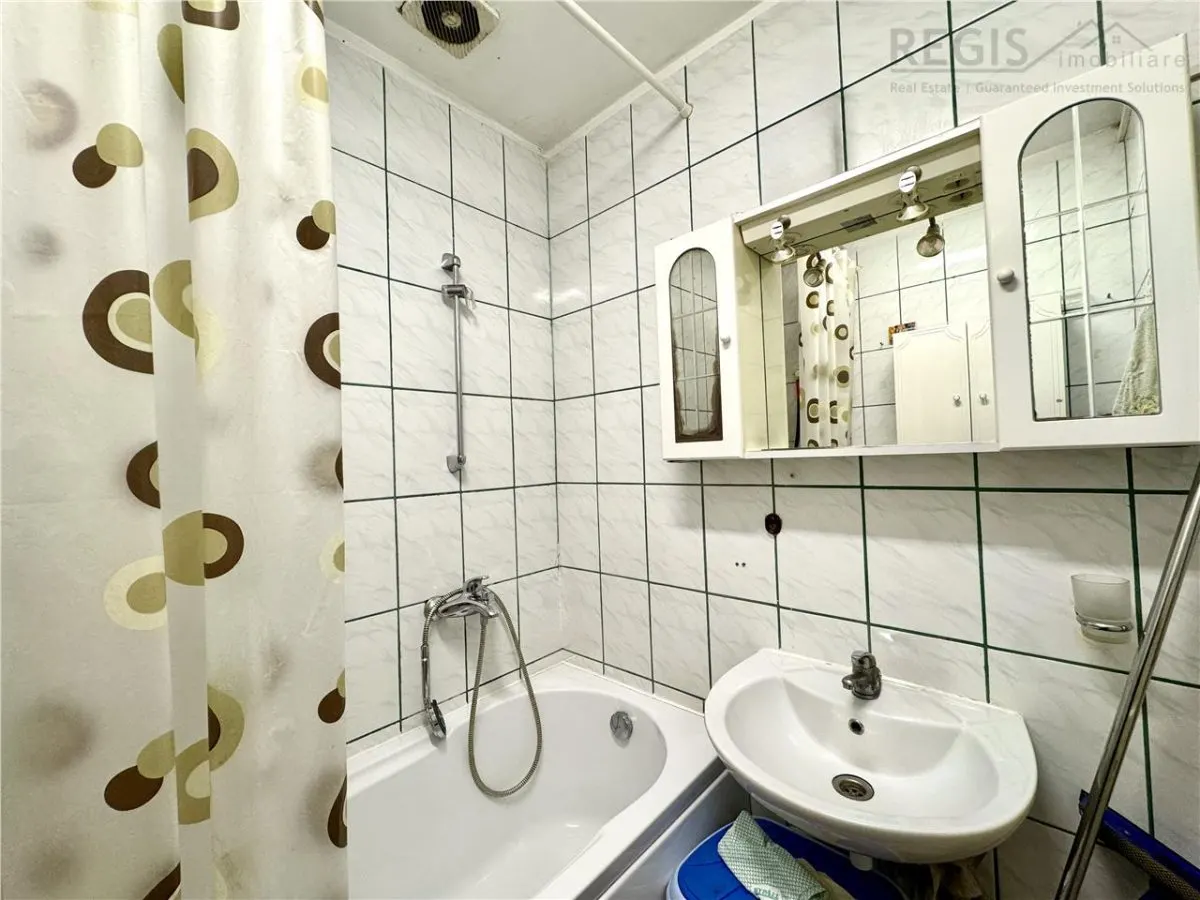 Apartament 2 camere | strada Lunga | Curte - foto 10
