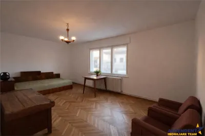 Nivel in  vila, 4 camere cu garaj, curte proprie, Central, Brasov - foto 2