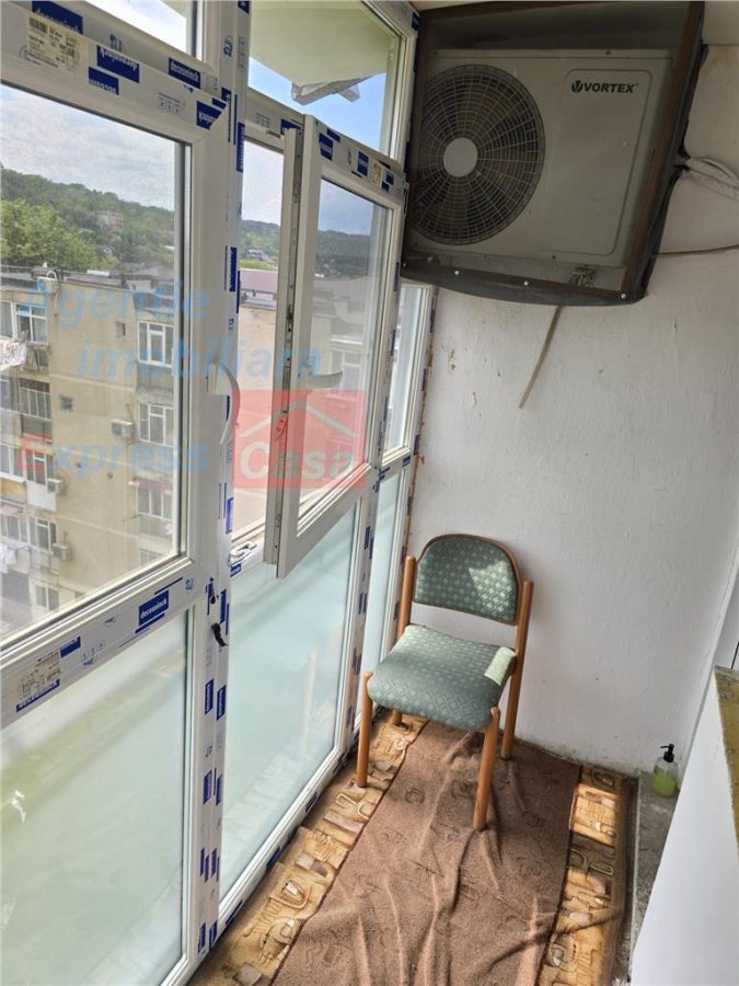 Apartament cu 2 camere, in Nicolina - foto 10