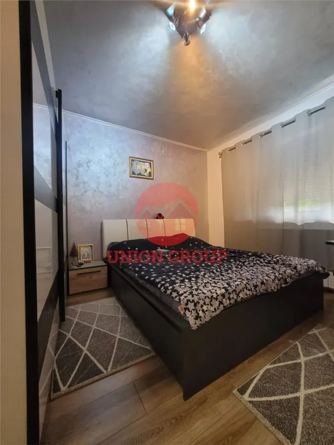Apartament 3 Camere Superb, Decomandat, Mobilat si Utilat, Zona Dacia - foto 4