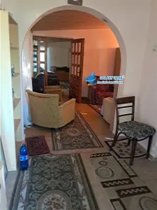 inch casa parter 3 camere , 3 bai , bucatarie , curte Pitesti -Prundu - Pitesti