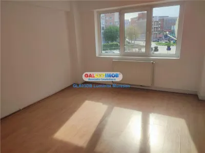 Inchiriere apartament 2 camere decomandat Targoviste Micro 11 - foto 3