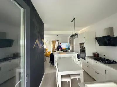 Vanzare 1/2 duplex 3 camere - foto 8