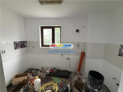 Casa de inchiriat P+1+M-7 cam-Utilitati-Pretabil muncitori constructi - foto 20