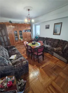 99mp - Etaj intermediar - Apartament 4 camere Nicolina zona Rond Vechi - foto 3
