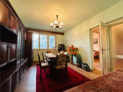 APARTAMENT 3 CAMERE, ETAJ 3, DECOMANDAT, ZONA ROGERIUS, STR TRANSILVANIEI - foto 2