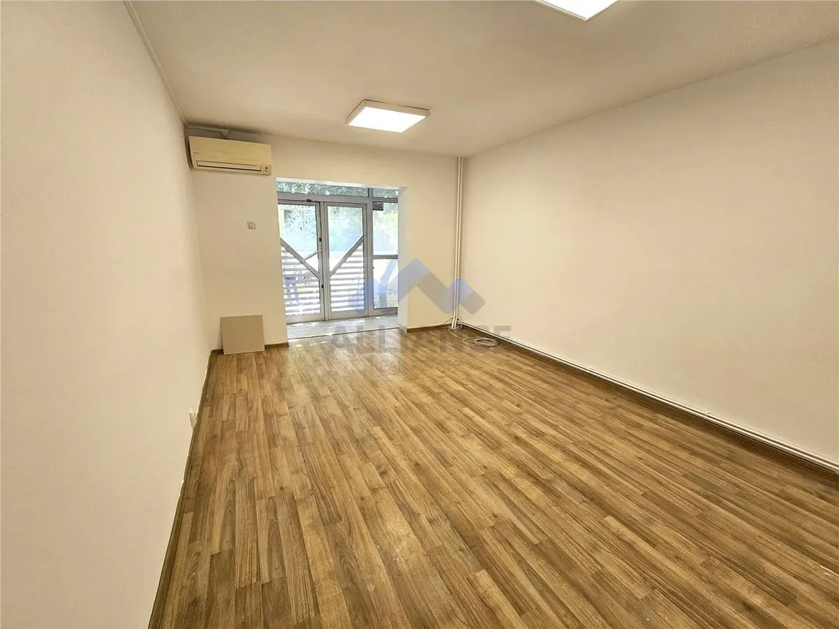 Zona Billa-str. Strapungerii Silvestru, spatiu birouri - foto 1