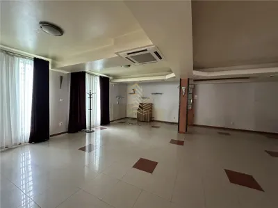 SPATIU COMERCIAL DE ÎNCHIRIAT CALEA MOLDOVEI - foto 2