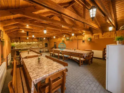 Vand Casa in Sovata cu Panorama deosebita ideala pt Pensiune sau casa de vacanta - foto 8
