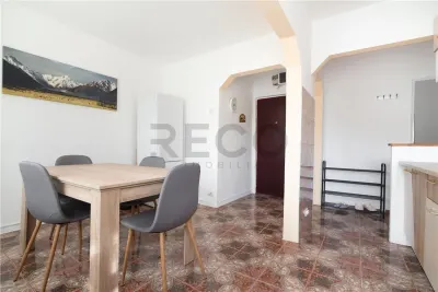 RECO Apartament 2 camere decomandat Rogerius etajul 3 - Oradea