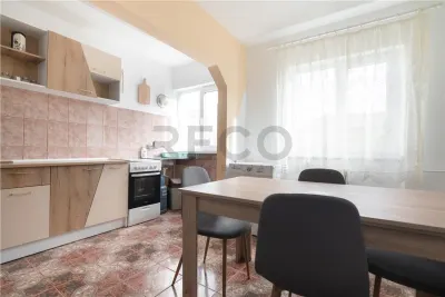 RECO Apartament 2 camere decomandat Rogerius etajul 3 - foto 7