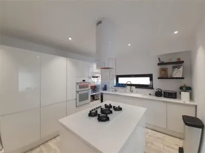 Vila Letcani - foto 22