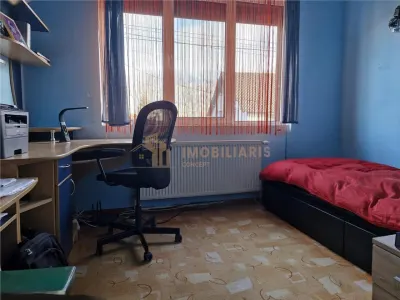 De vanzare -Casa individuala Tautii Magheraus - foto 9