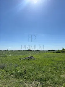 Teren - Mosnita Veche - Toate Utilitatile in apropiere - foto 2