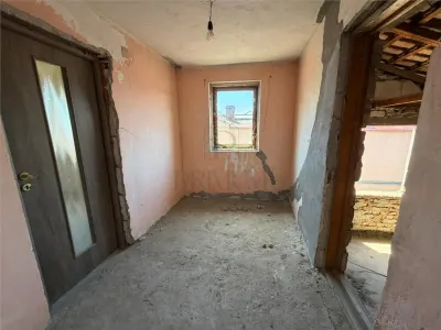 Calea Martirilor, casa cu curte, teren 414 mp - foto 19