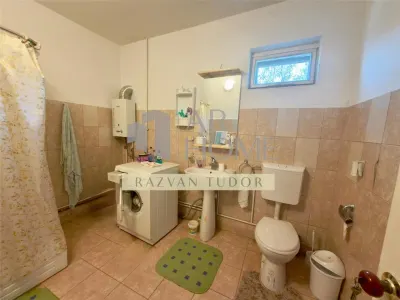 Casa 4 camere , cu beci ,1681m2 teren , Boldesti Scaeni - foto 12