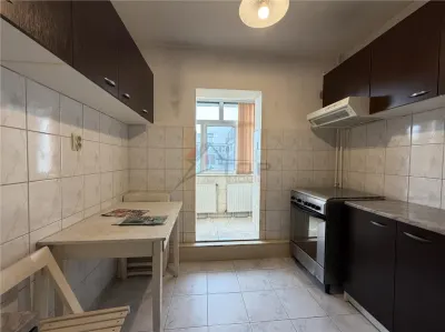 Apartament 2 camere, etajul 3, decomandat- Nicolina - foto 8