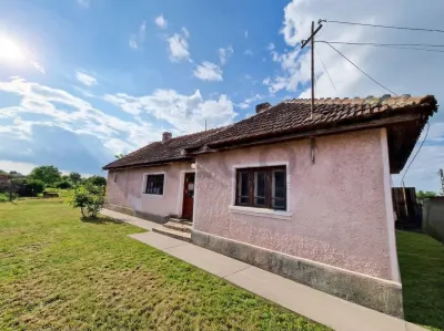 RECO Casa de renovat cu teren mare in Biharia - Biharia