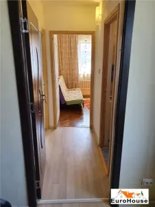 Apartament 3 Camere De Vanzare , Cetate - foto 3